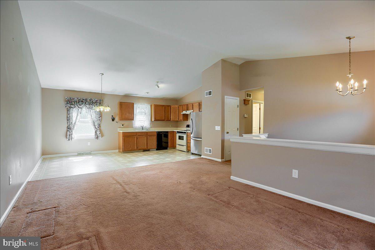 RUNNYMEDE EAST - Residential