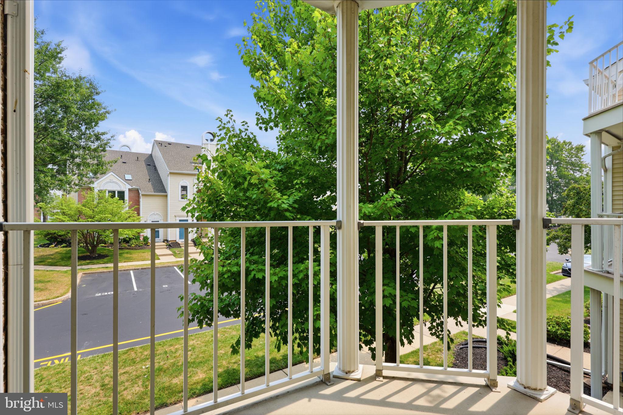 CRESTWOOD CONDO - Residential
