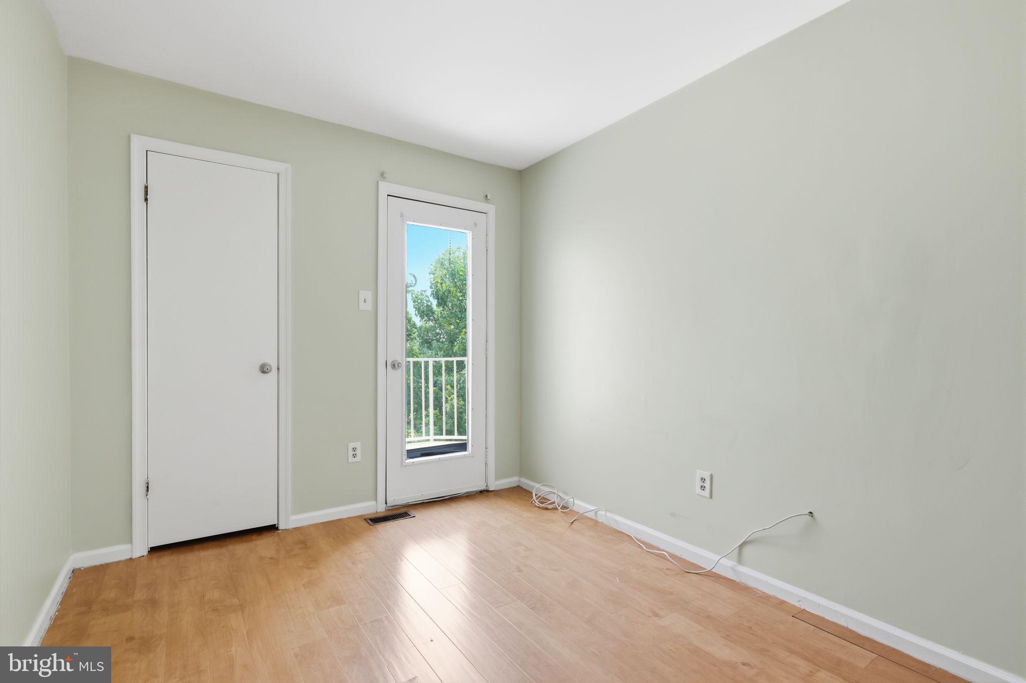 CRESTWOOD CONDO - Residential