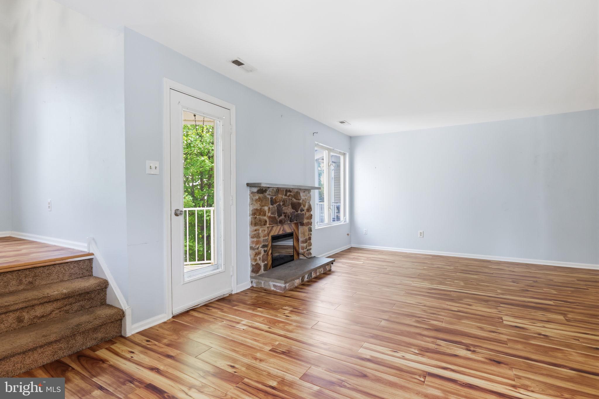 CRESTWOOD CONDO - Residential