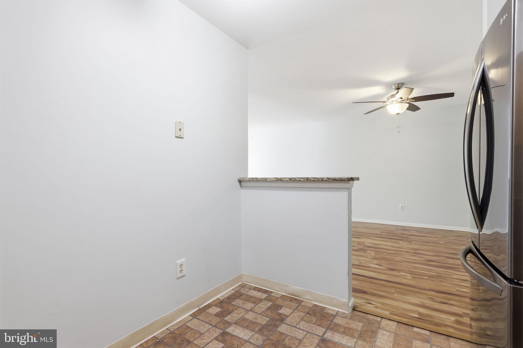 CRESTWOOD CONDO - Residential