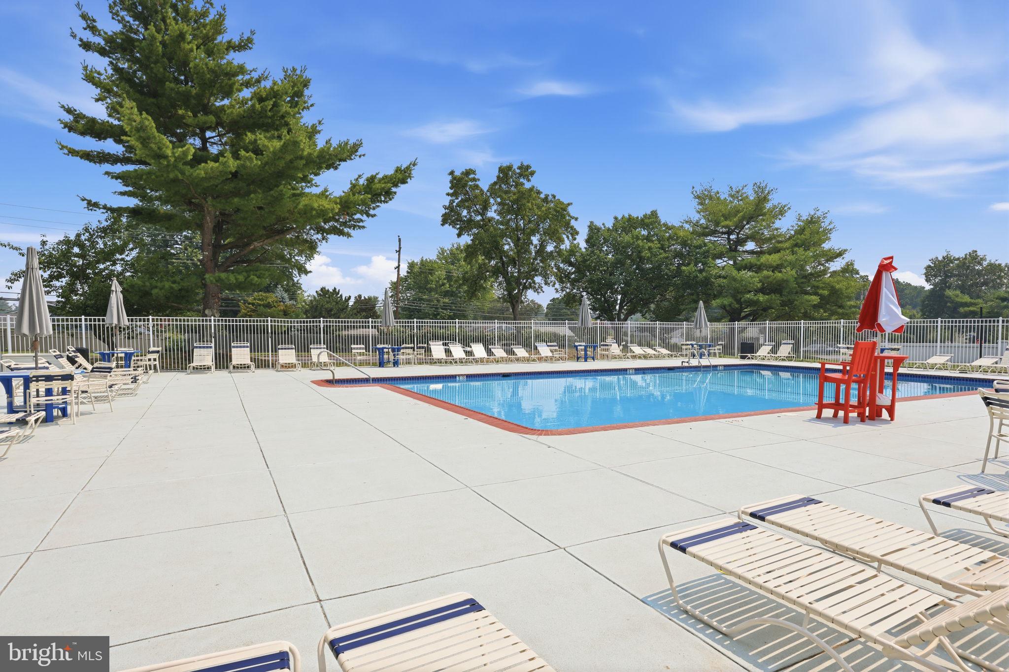 CRESTWOOD CONDO - Residential