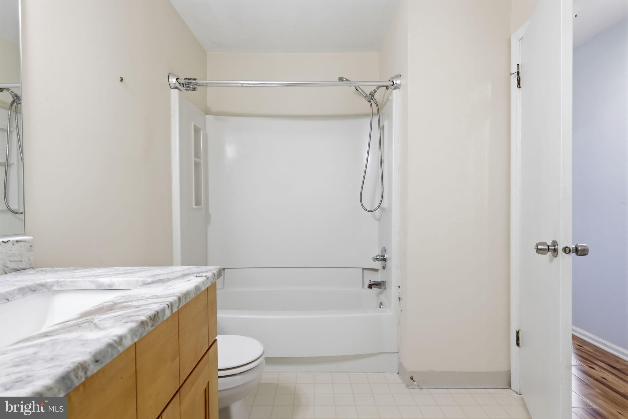 CRESTWOOD CONDO - Residential