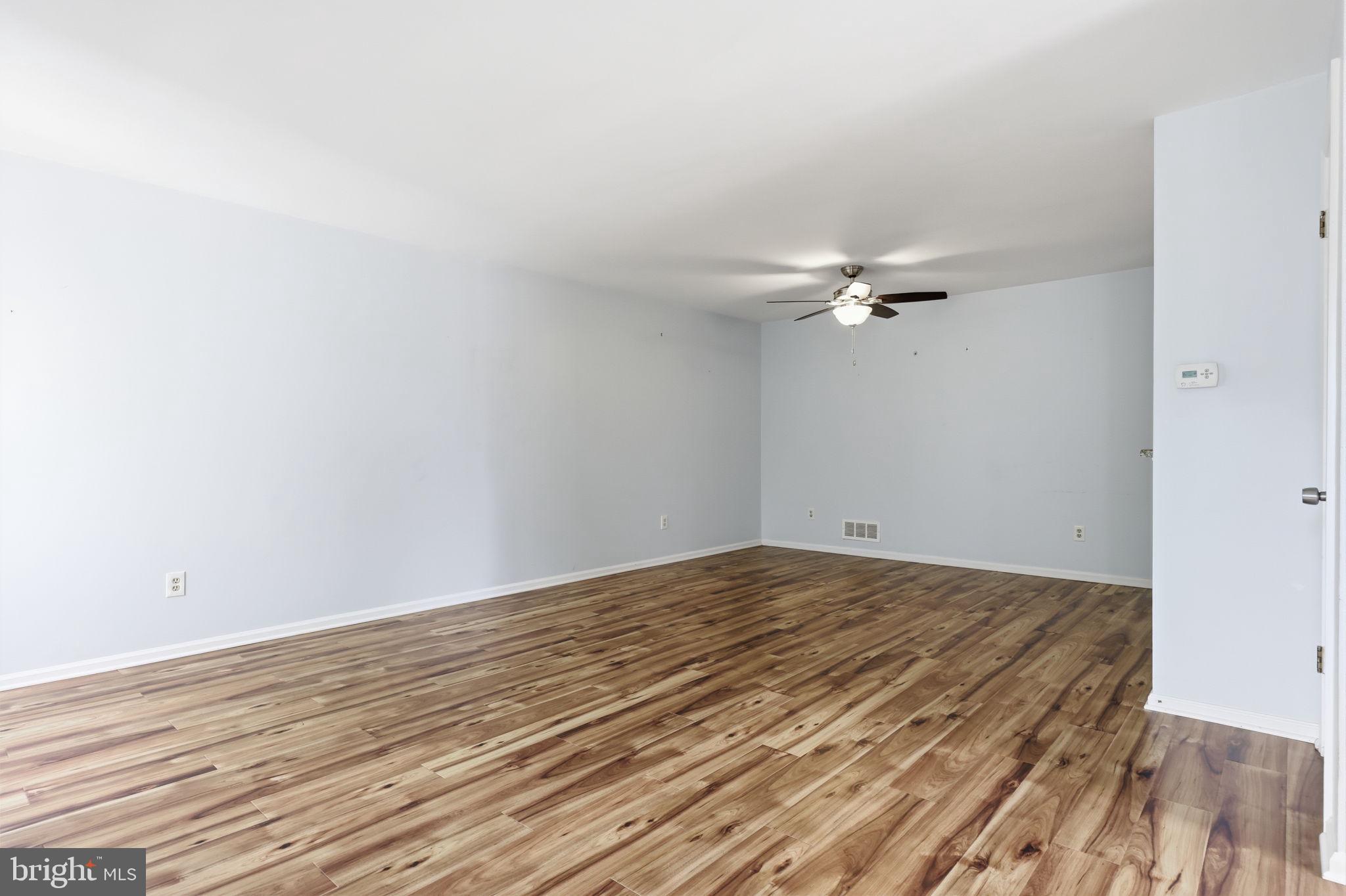 CRESTWOOD CONDO - Residential