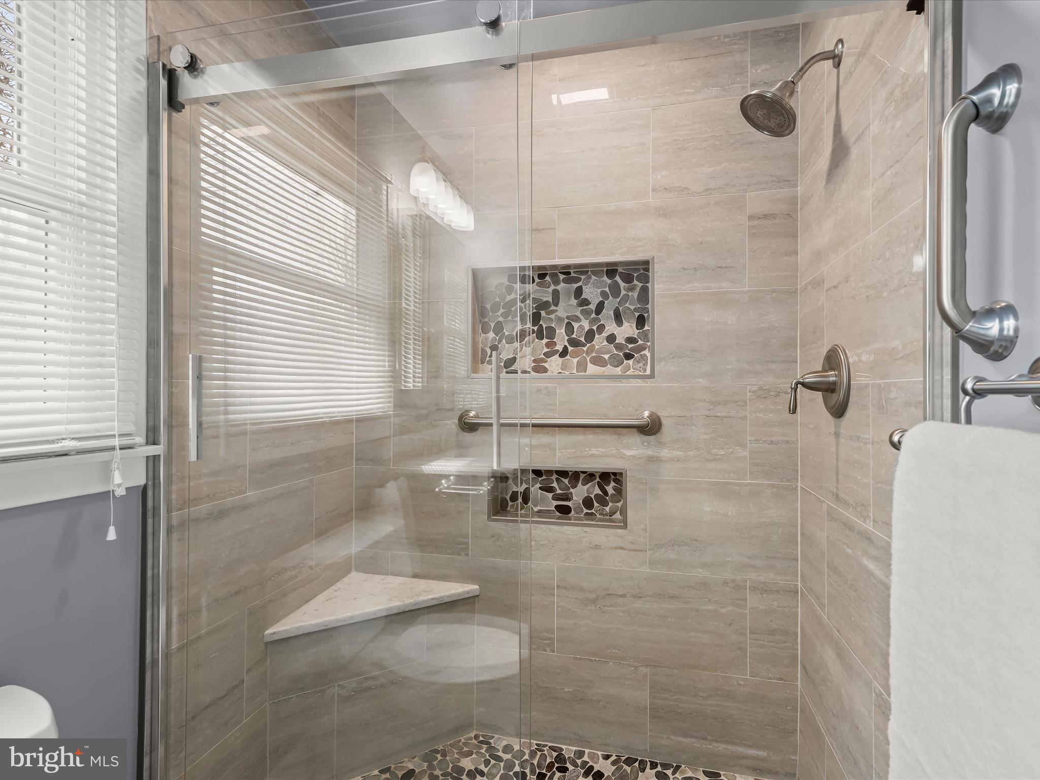 WOODBRIDGE VALLEY - Residential