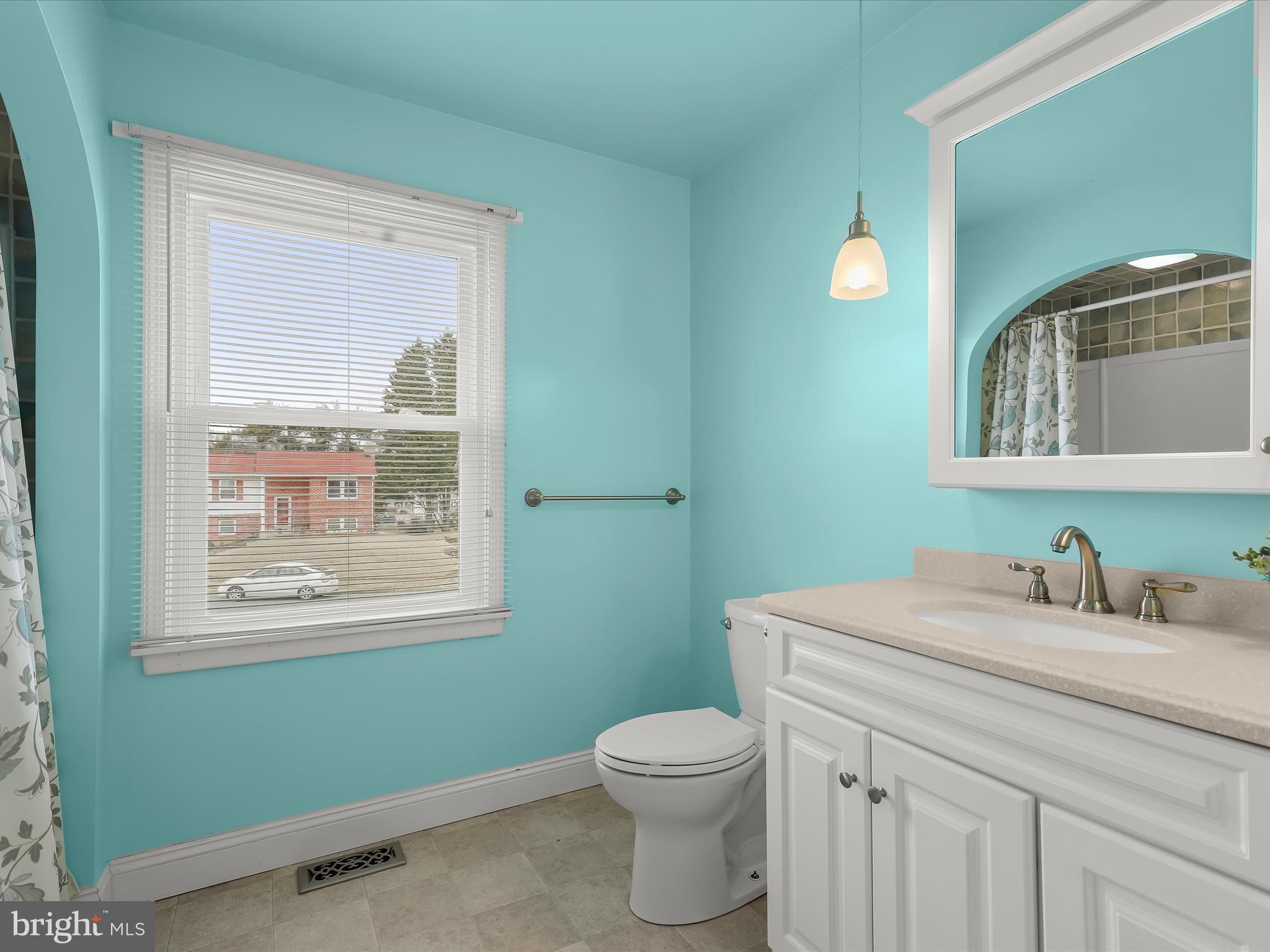 WOODBRIDGE VALLEY - Residential