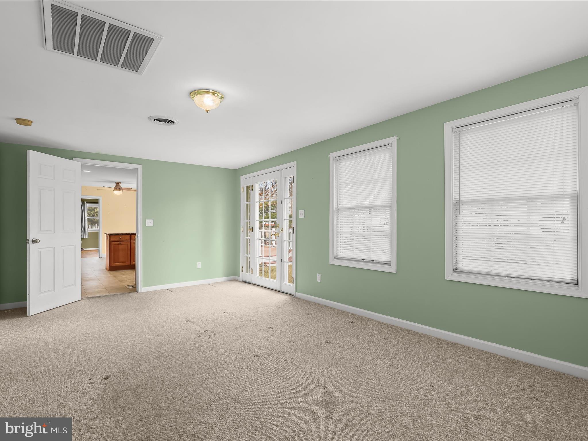 WOODBRIDGE VALLEY - Residential
