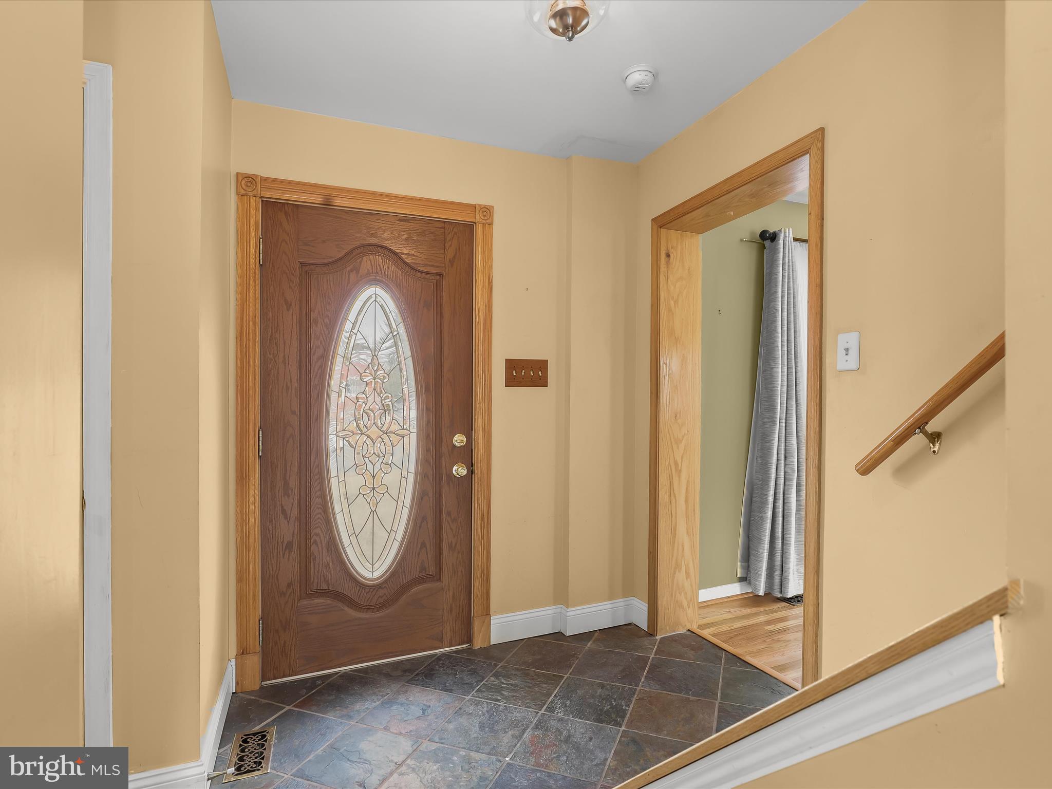 WOODBRIDGE VALLEY - Residential