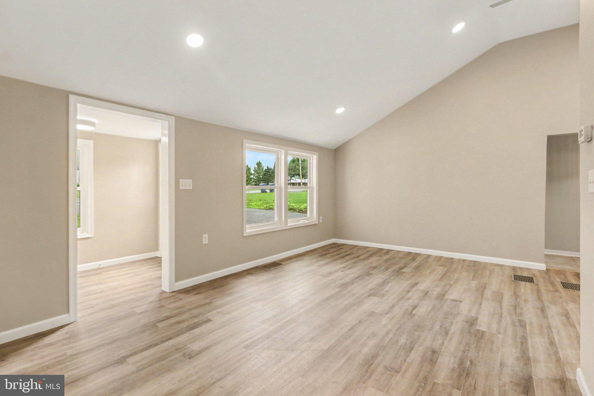 NORTH MIDDLETON TWP - Residential