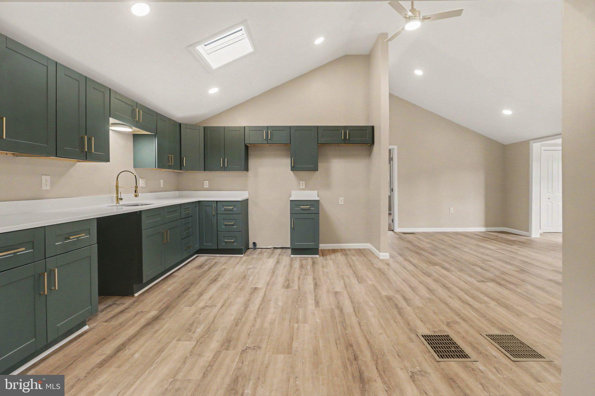 NORTH MIDDLETON TWP - Residential