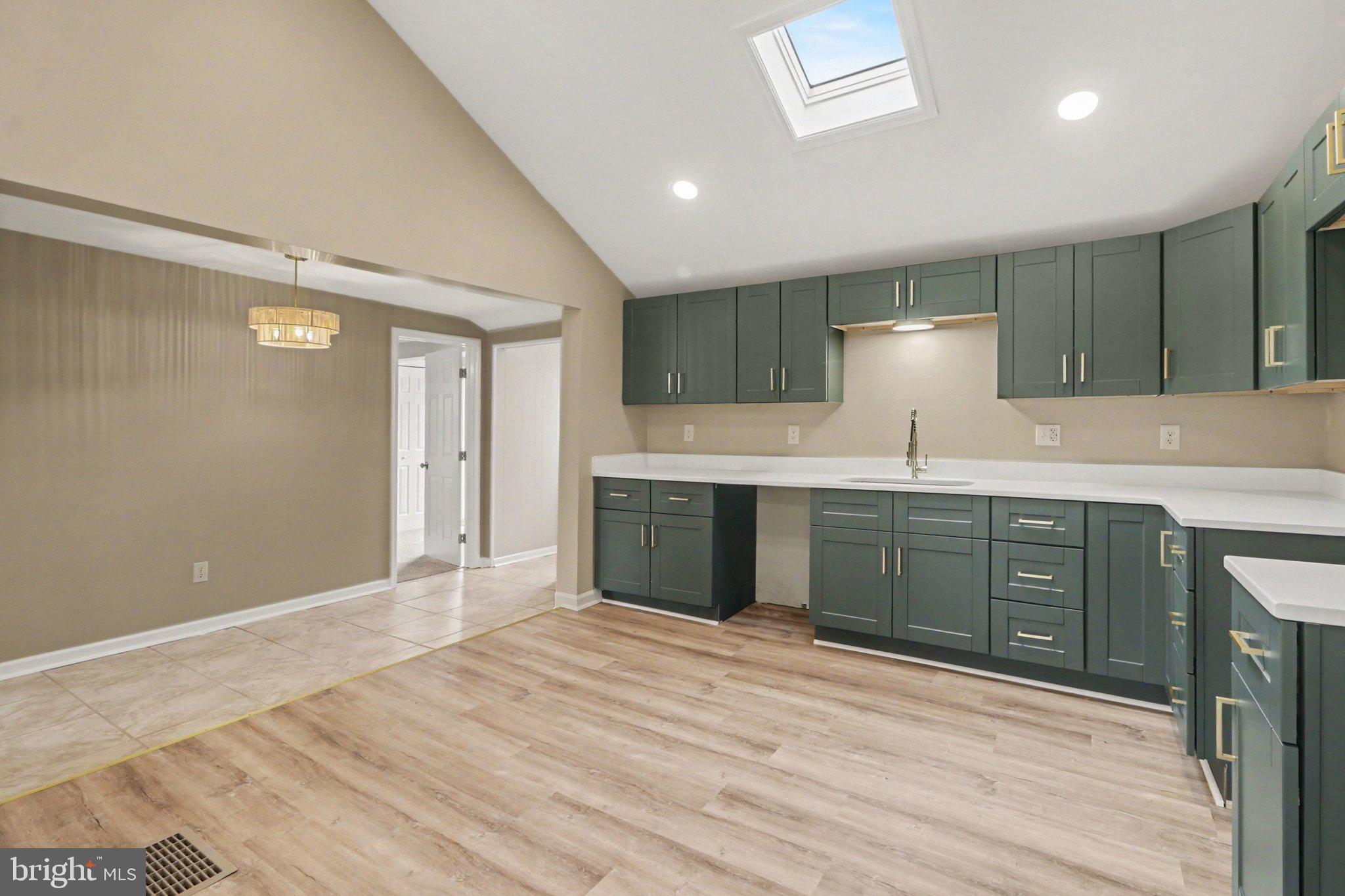 NORTH MIDDLETON TWP - Residential