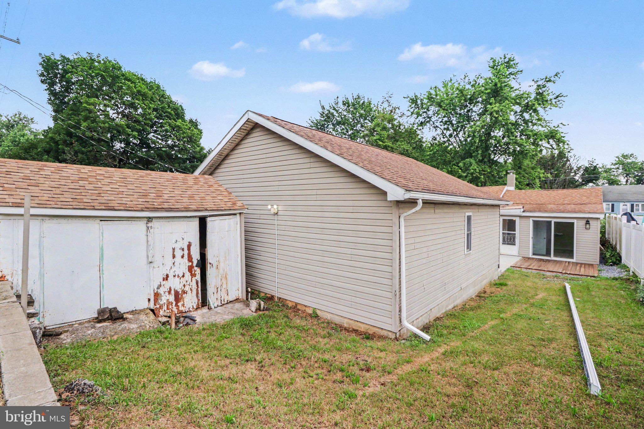 NORTH MIDDLETON TWP - Residential