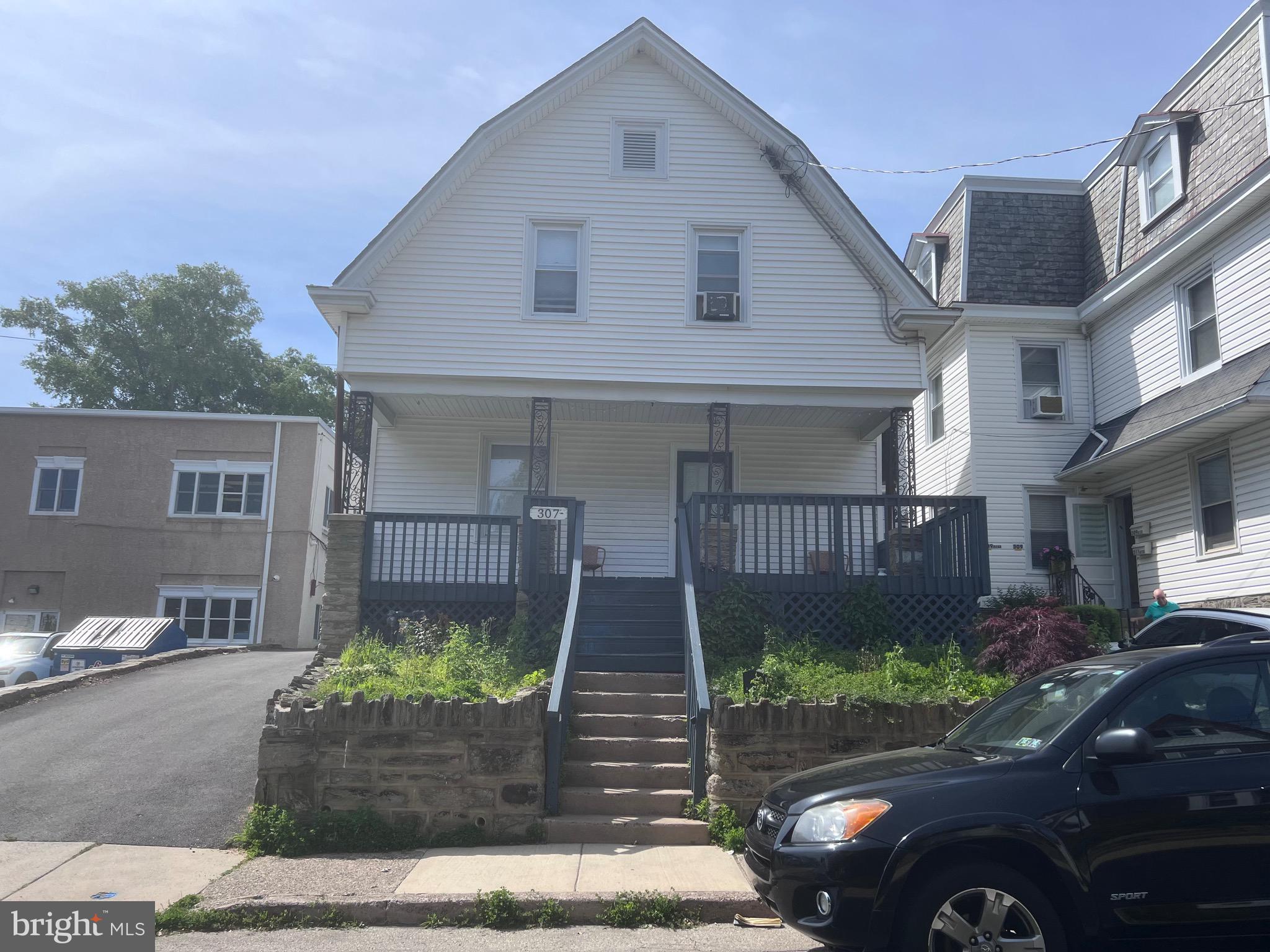 JENKINTOWN - Residential