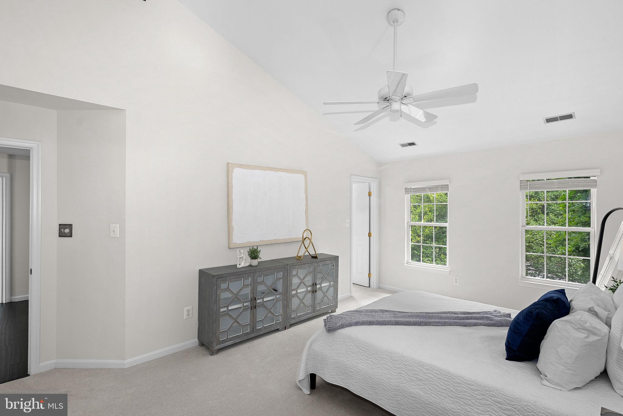 SIGNATURE AT BROADLANDS - Residential