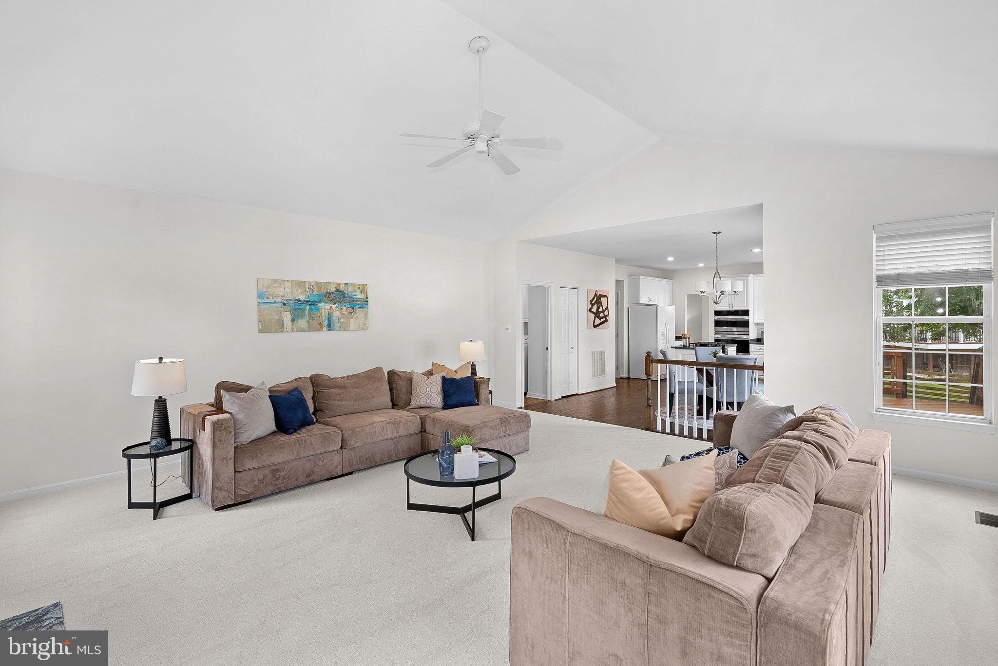 SIGNATURE AT BROADLANDS - Residential