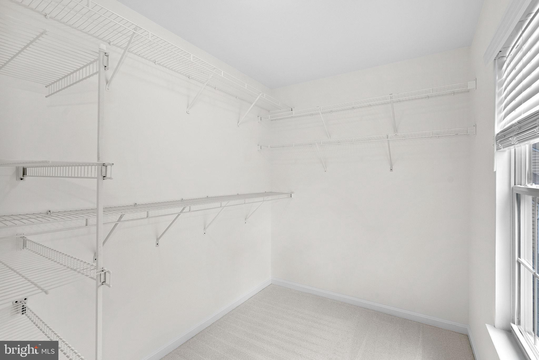 SIGNATURE AT BROADLANDS - Residential