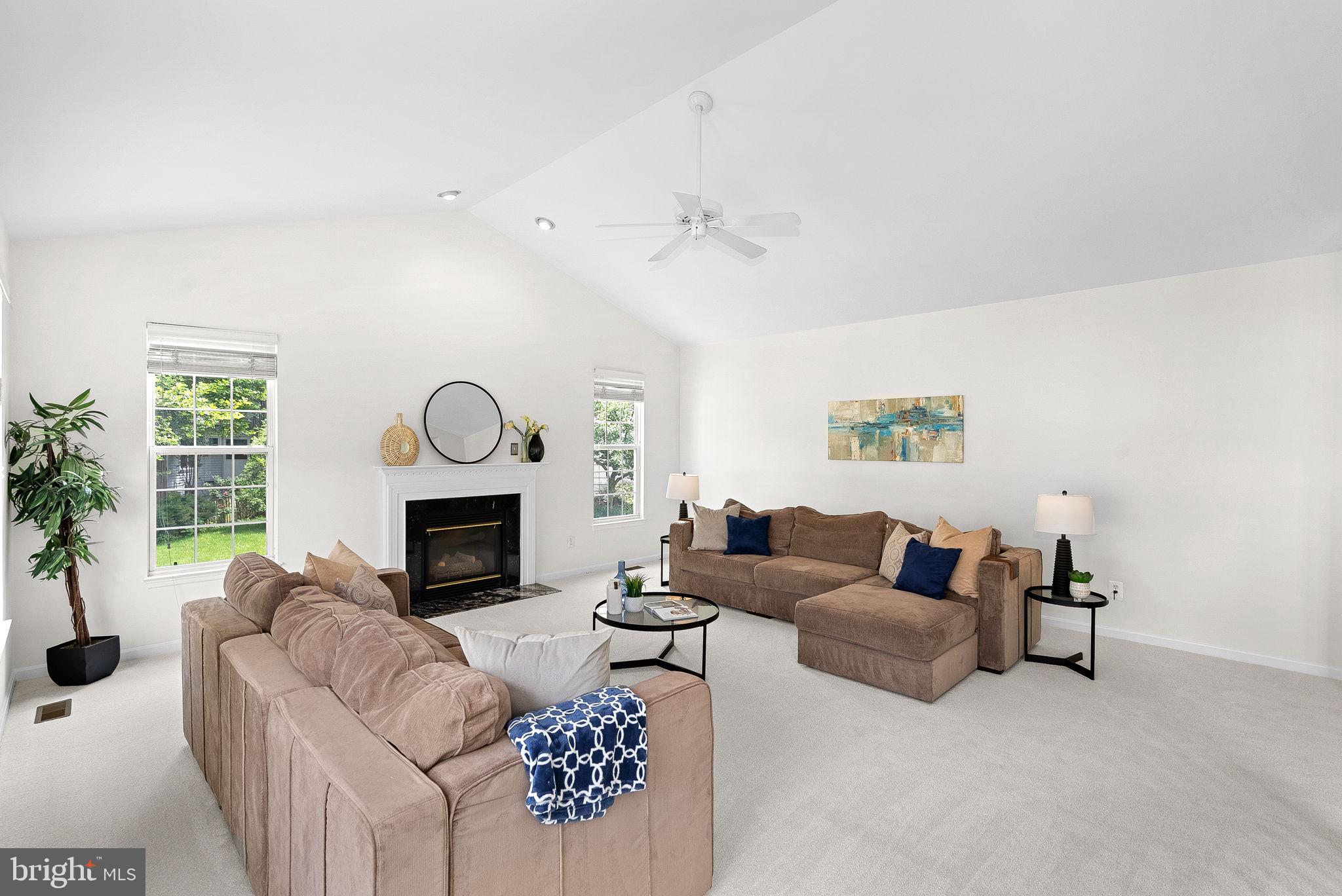 SIGNATURE AT BROADLANDS - Residential