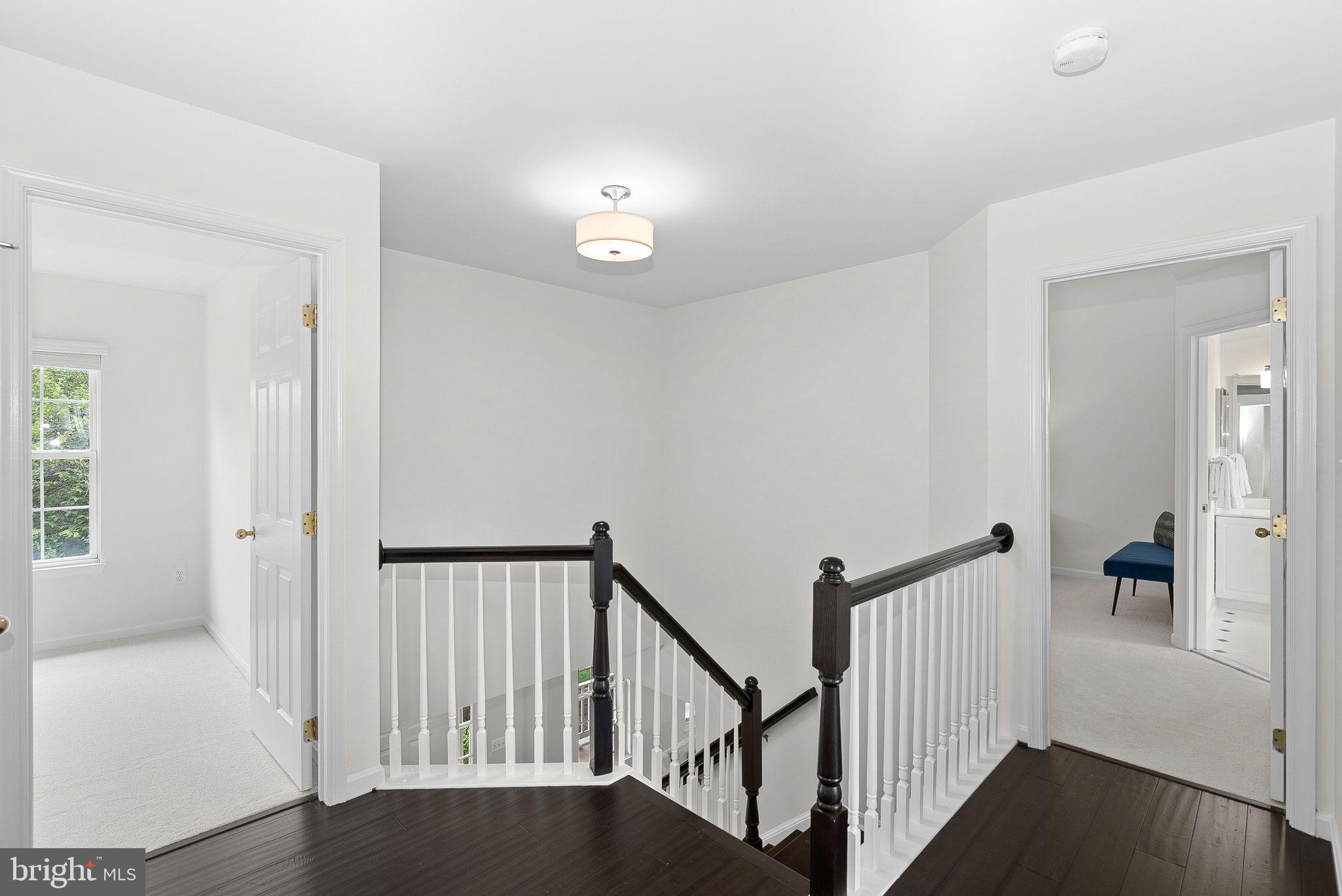 SIGNATURE AT BROADLANDS - Residential