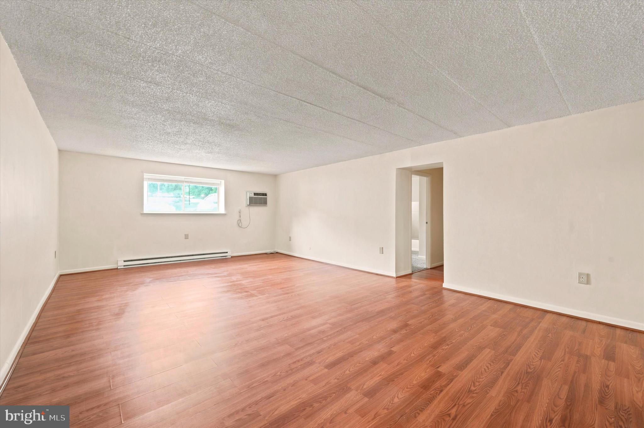 HAVERFORD HILL - Residential
