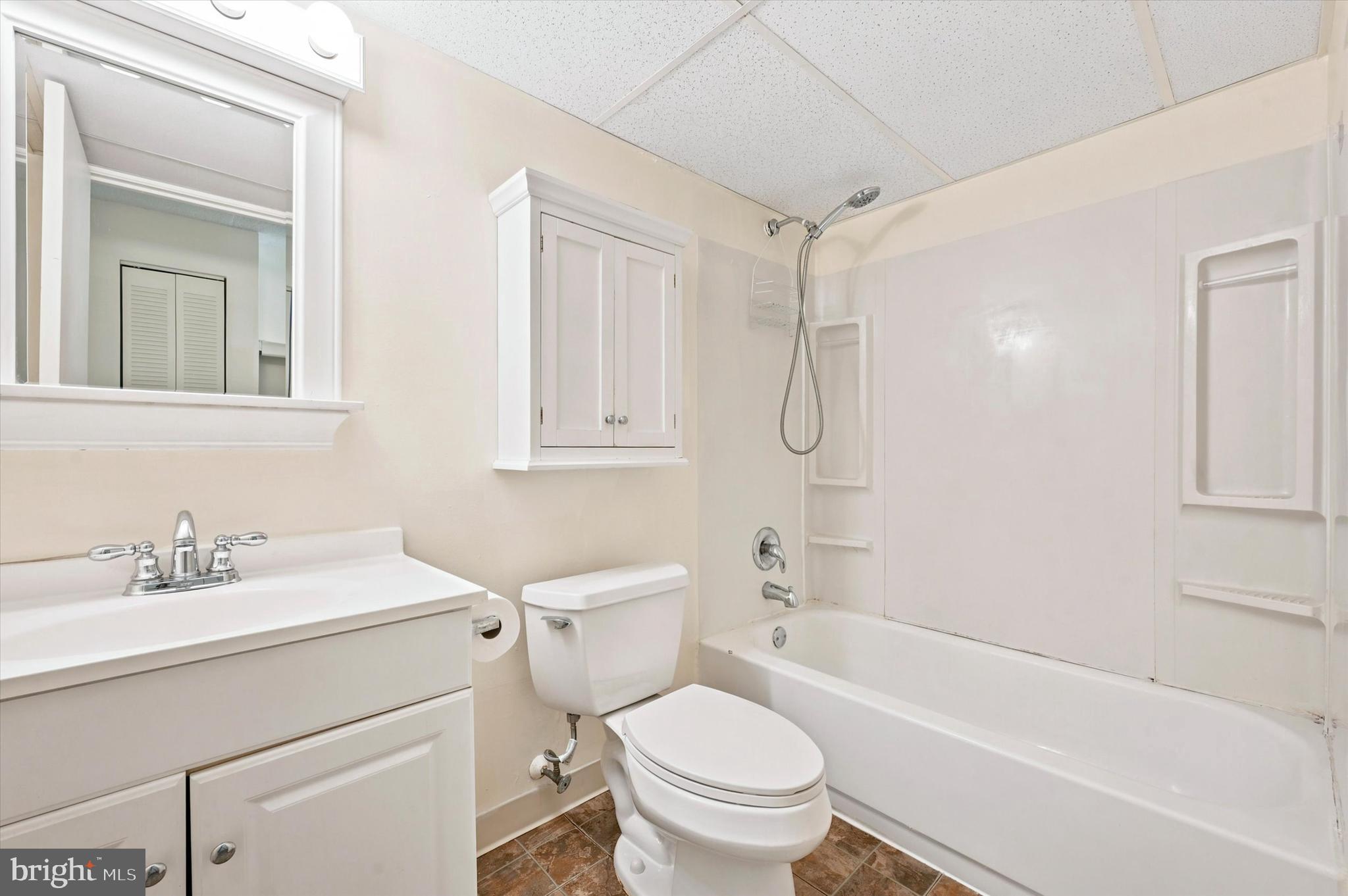 HAVERFORD HILL - Residential