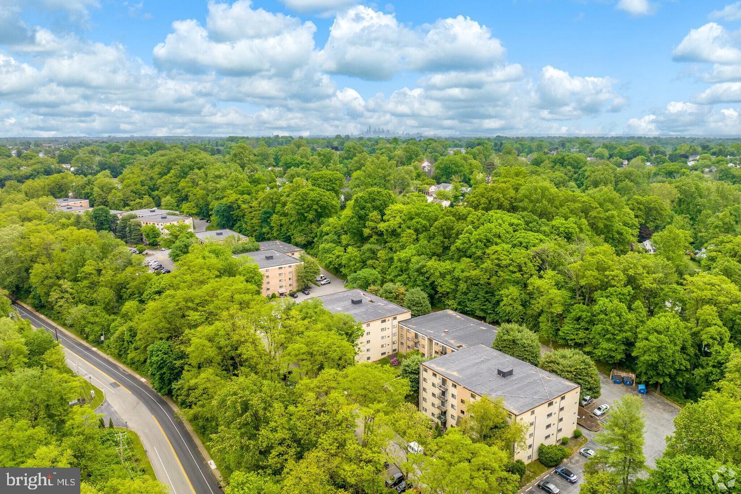 HAVERFORD HILL - Residential