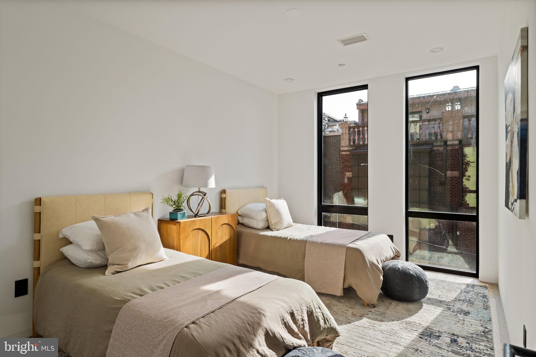 PHILADELPHIA - Residential