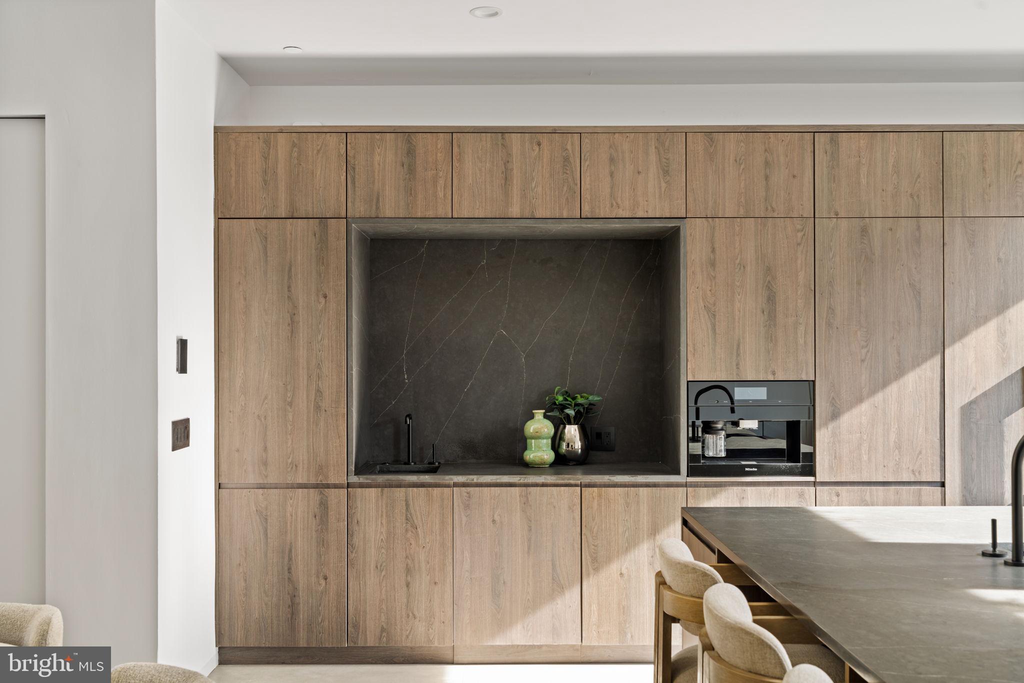 PHILADELPHIA - Residential