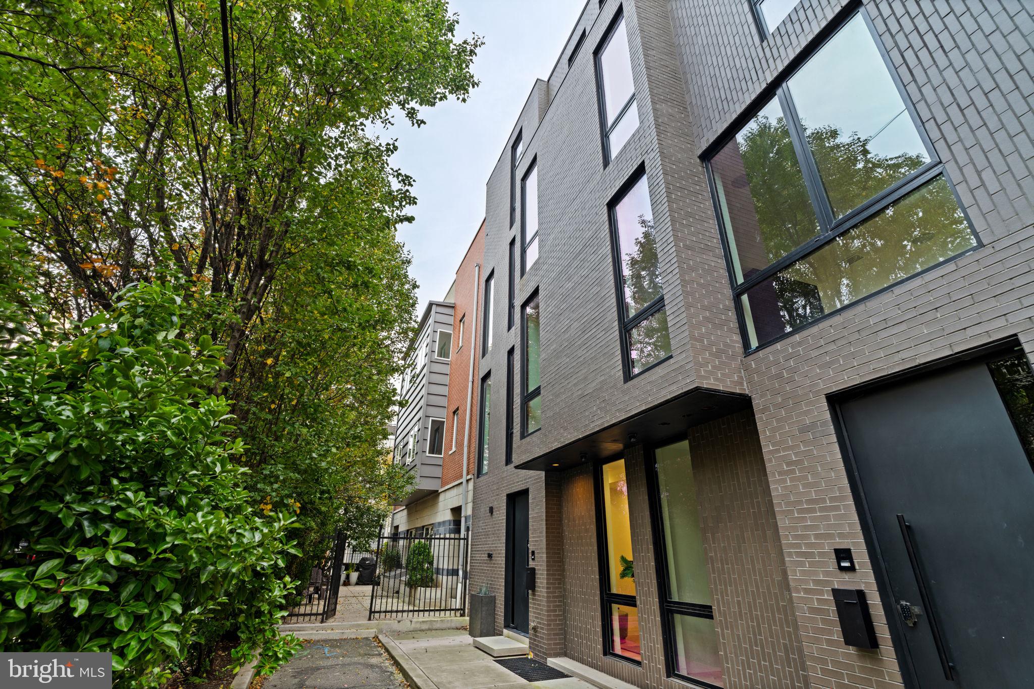 PHILADELPHIA - Residential