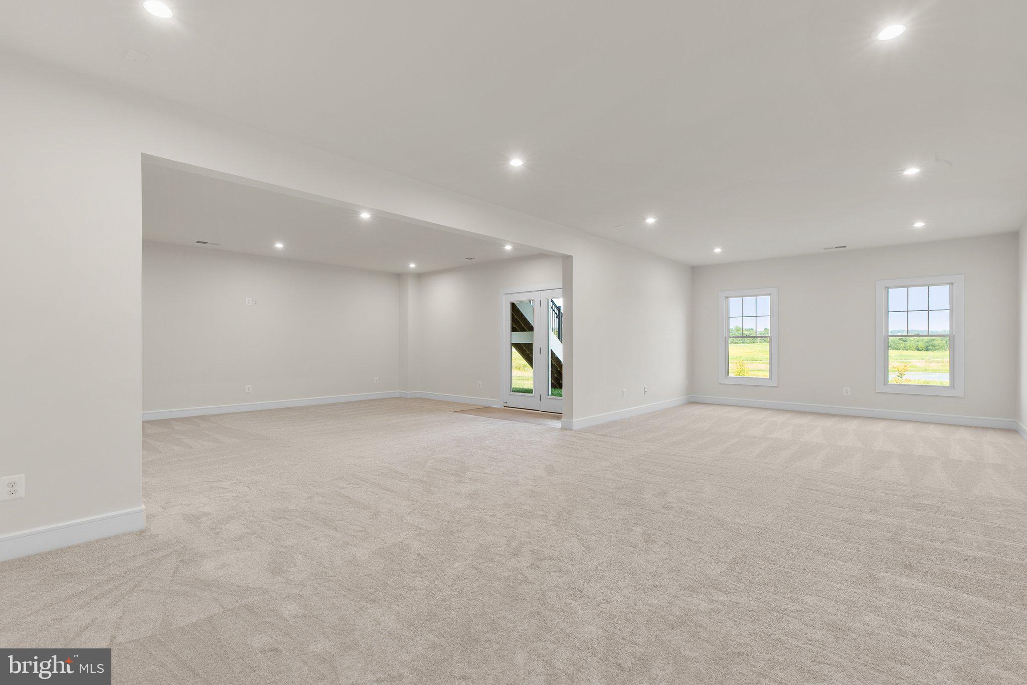 MEADOWBROOK - Residential