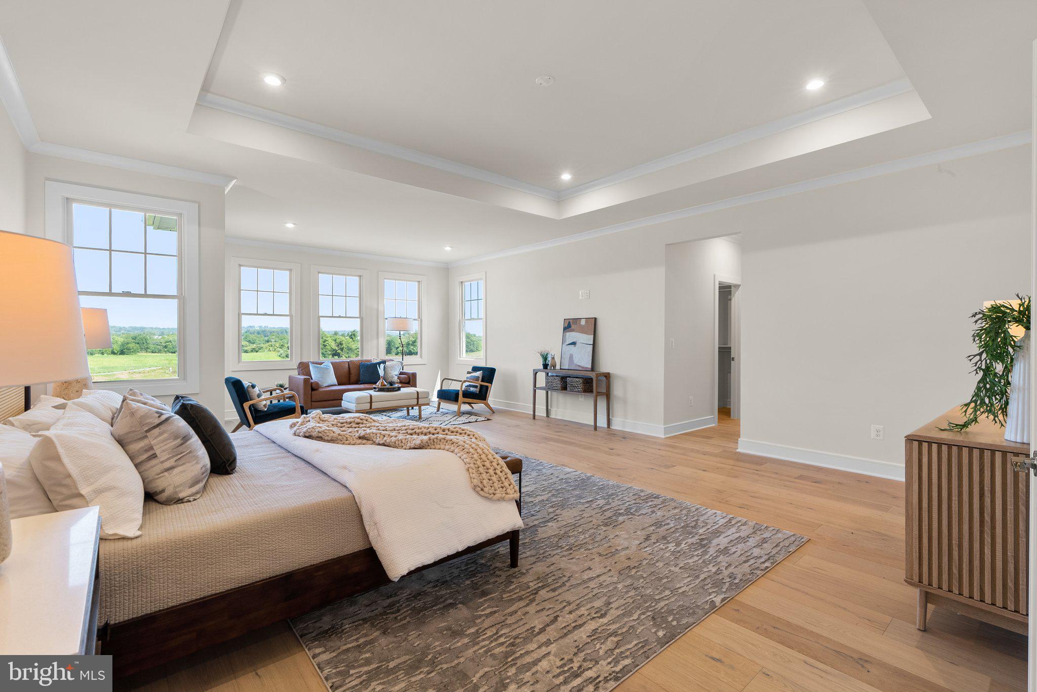 MEADOWBROOK - Residential