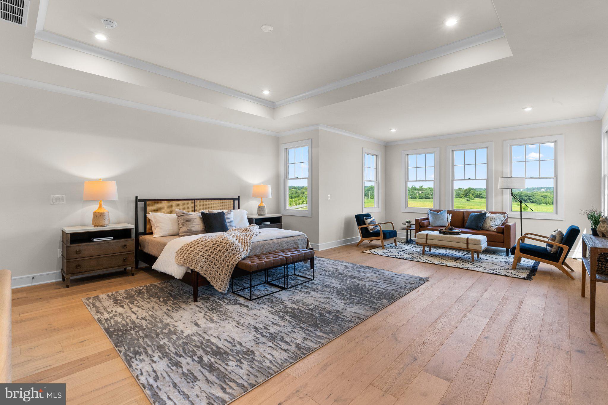 MEADOWBROOK - Residential