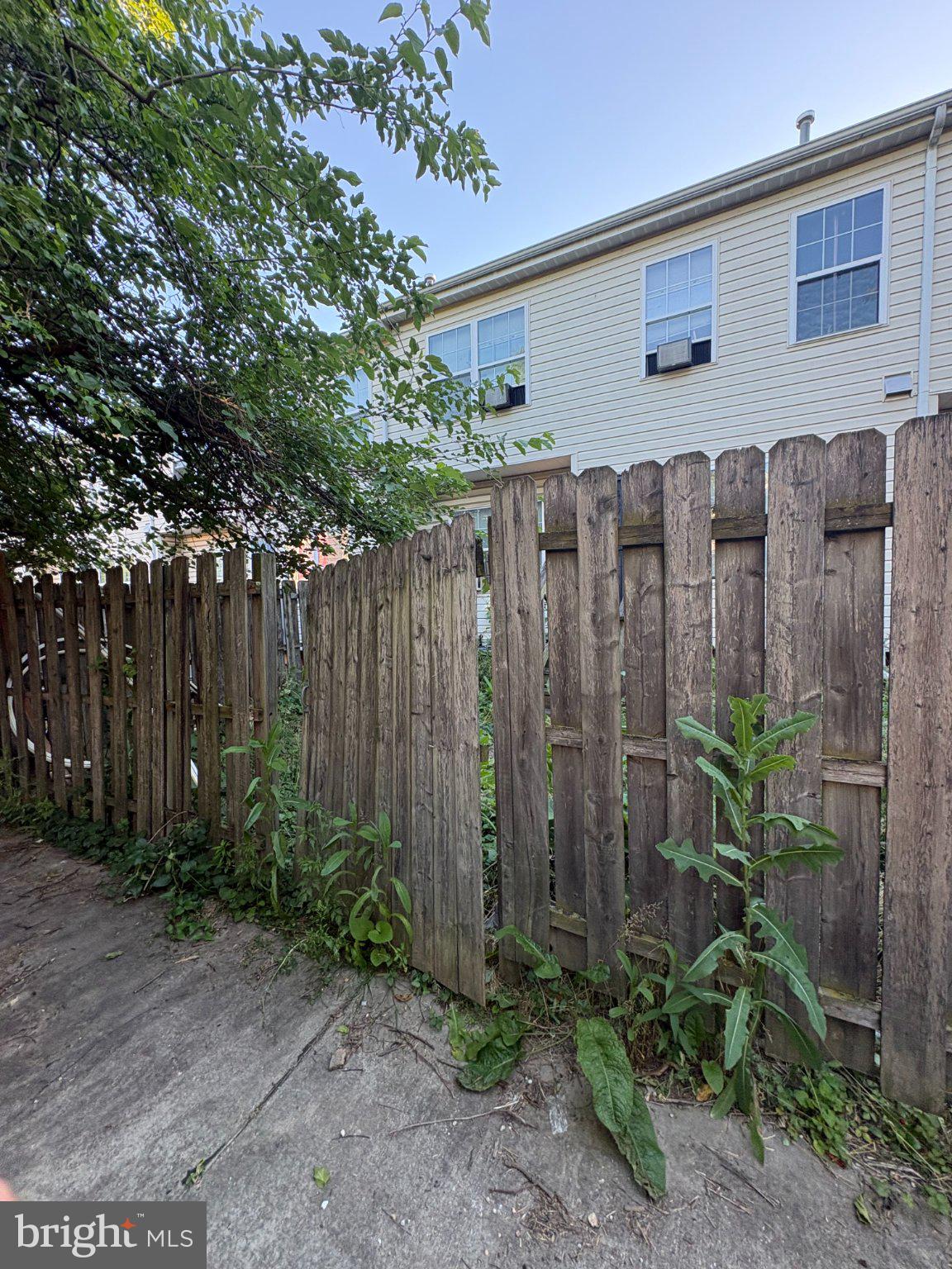 WYMAN PARK HAMPDEN - Residential
