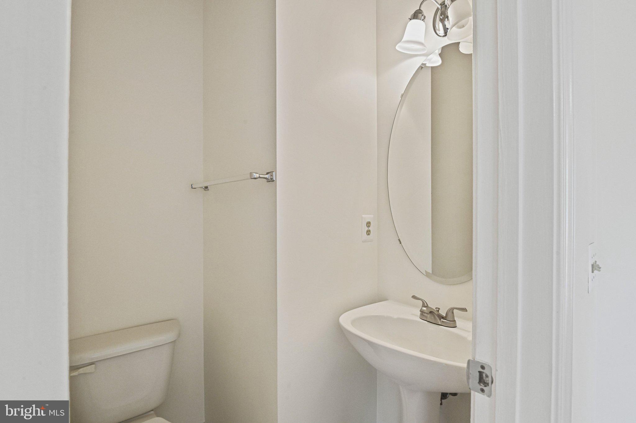 WEXFORD TOWNHOMES AT MCNAIR - Residential