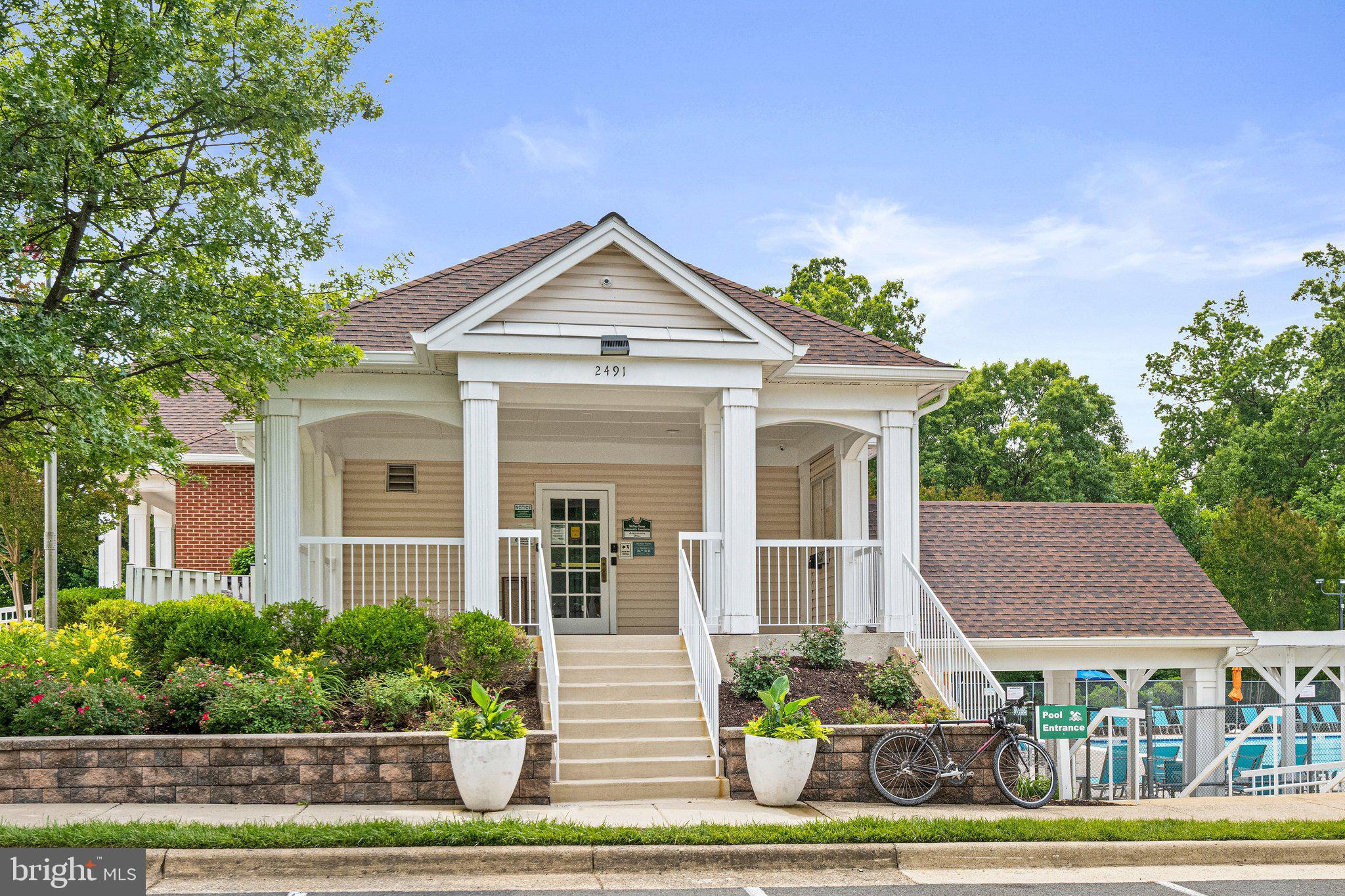 WEXFORD TOWNHOMES AT MCNAIR - Residential