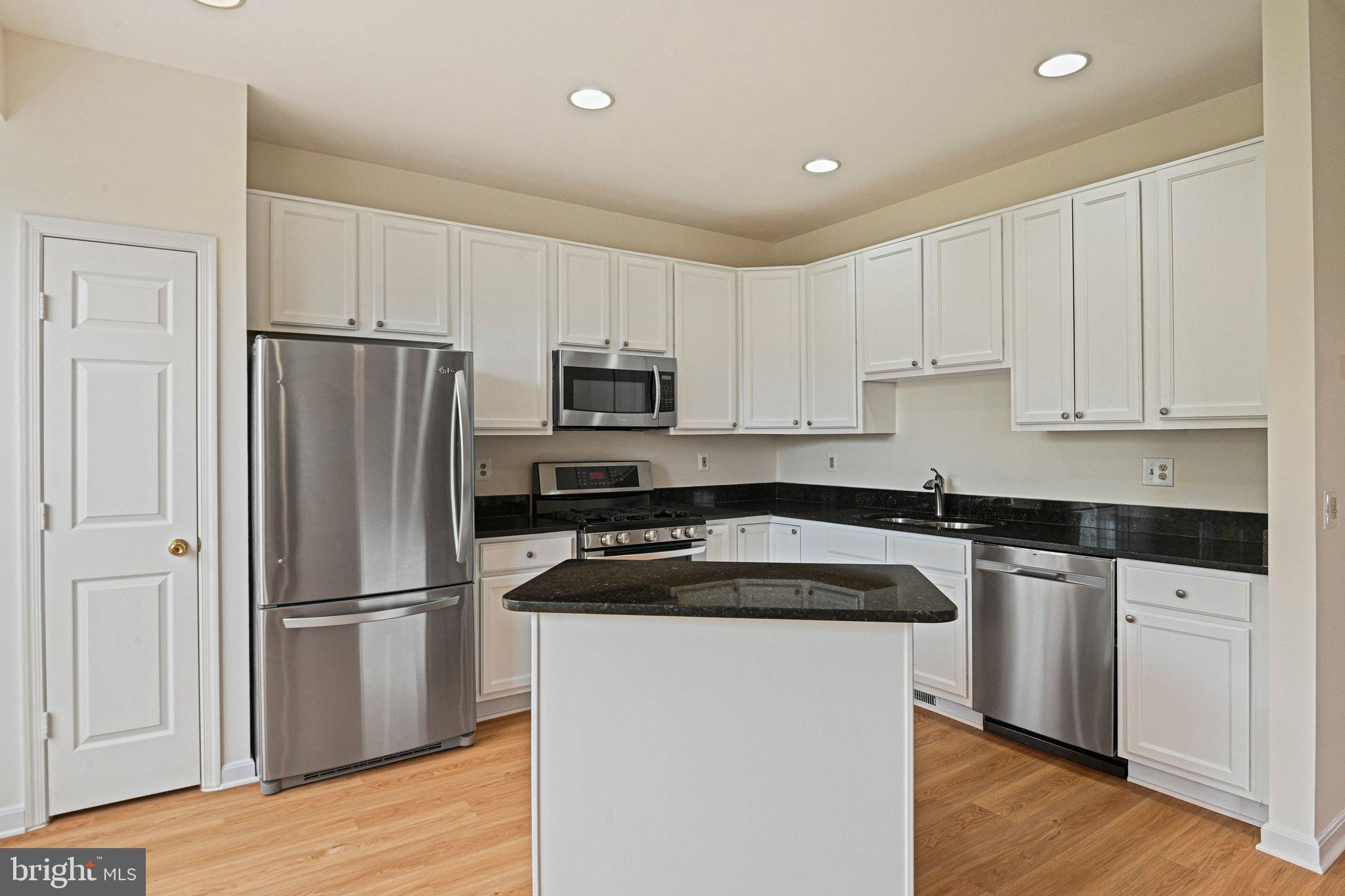 WEXFORD TOWNHOMES AT MCNAIR - Residential