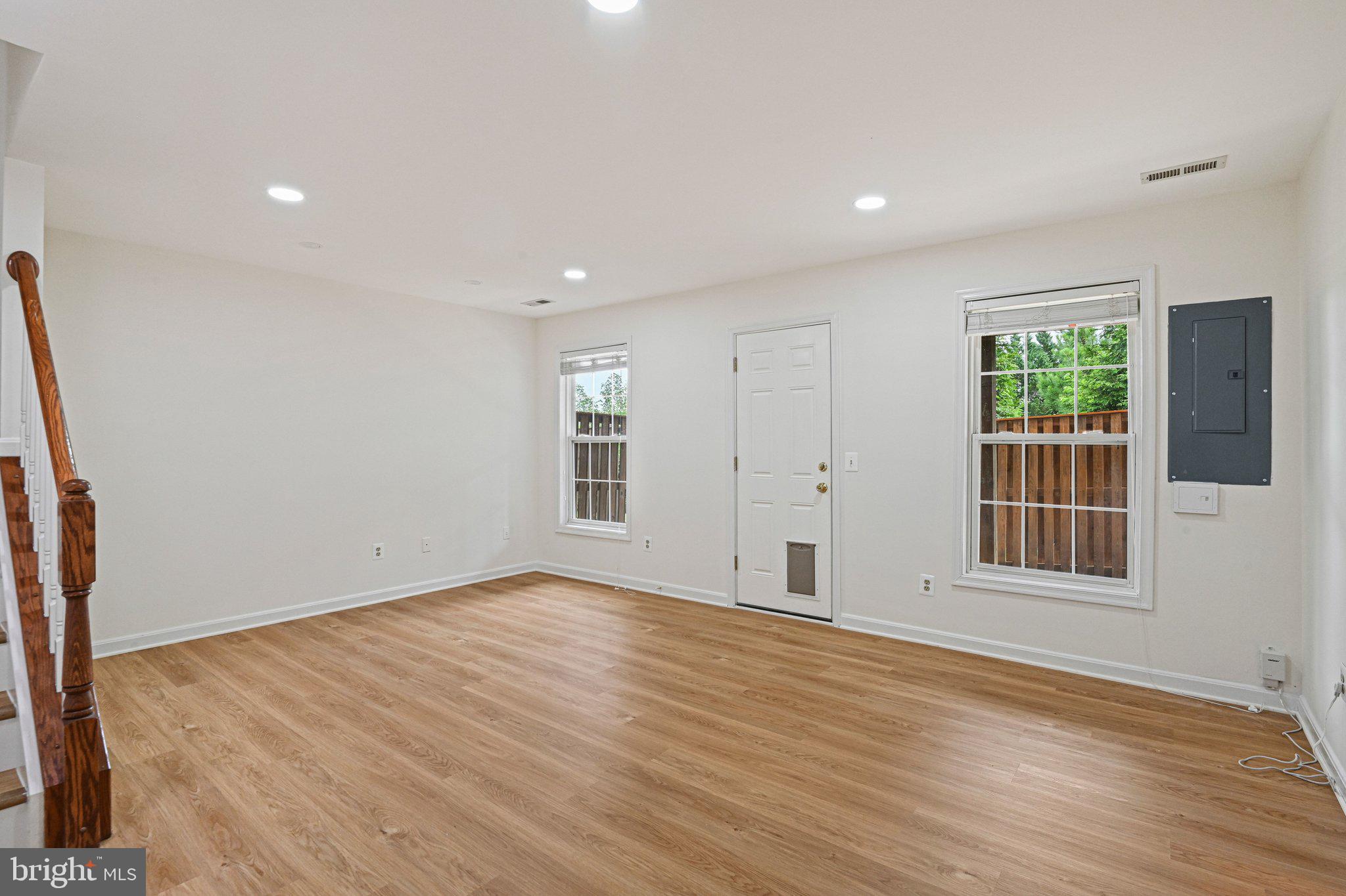 WEXFORD TOWNHOMES AT MCNAIR - Residential