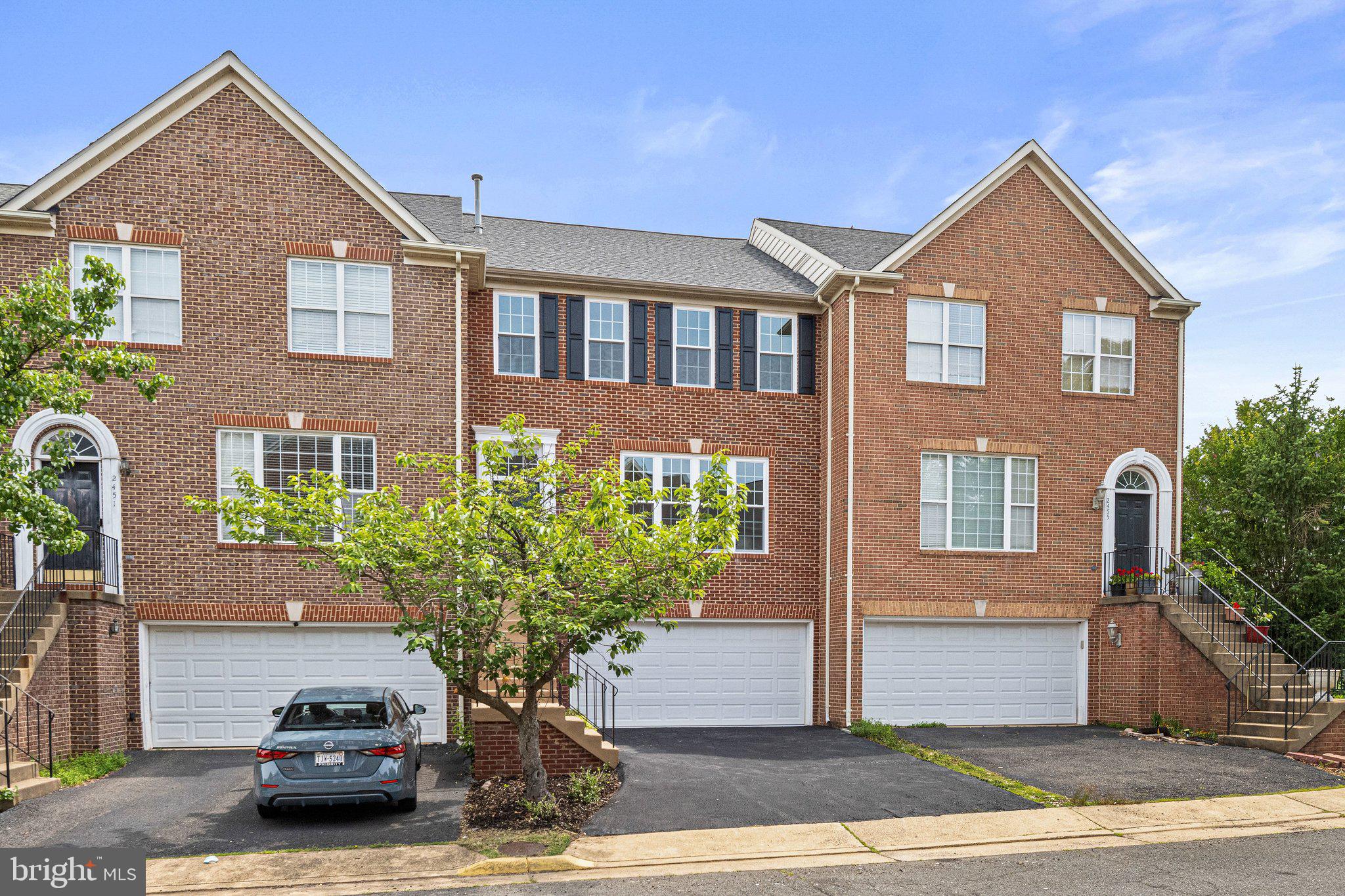 WEXFORD TOWNHOMES AT MCNAIR - Residential