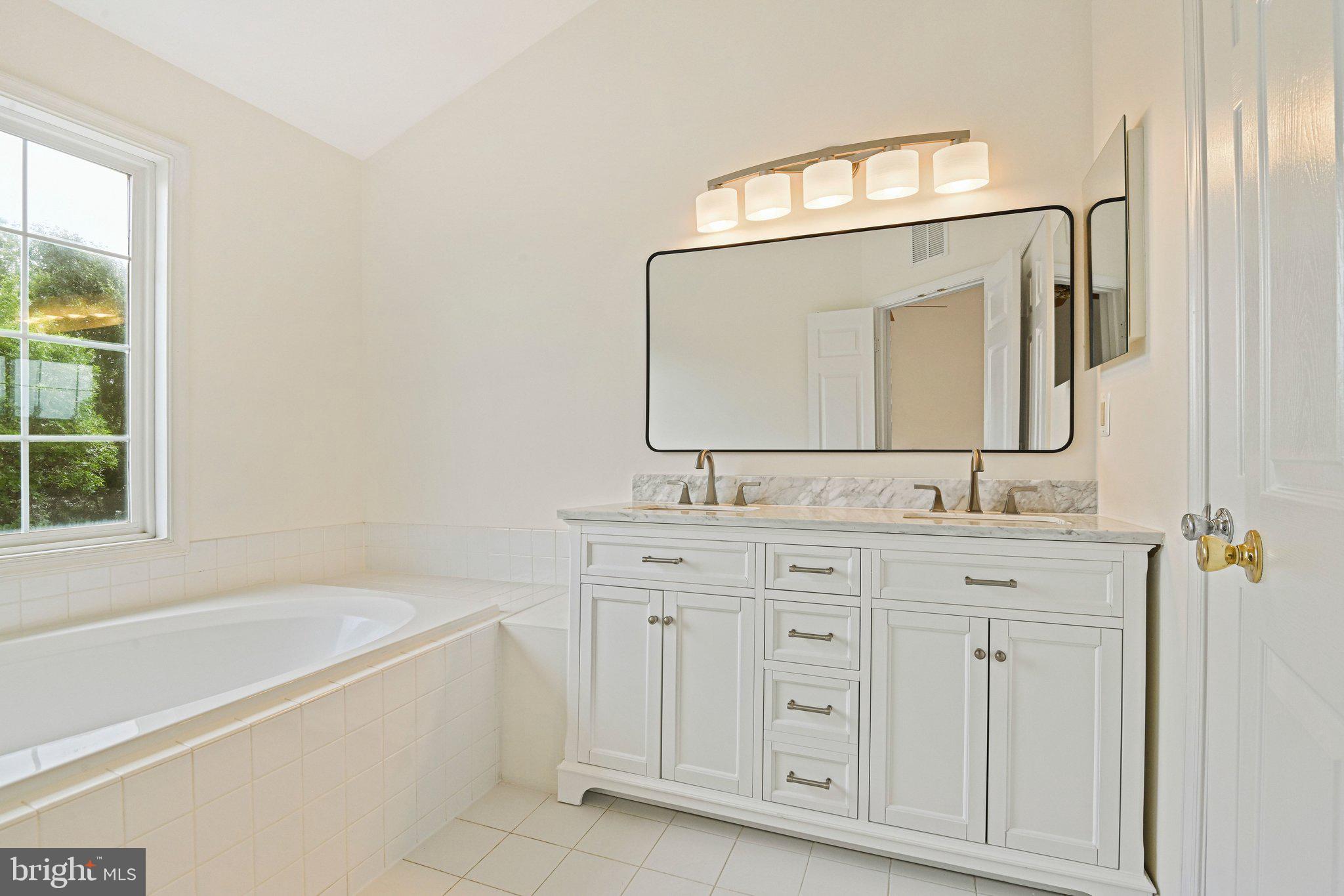 WEXFORD TOWNHOMES AT MCNAIR - Residential