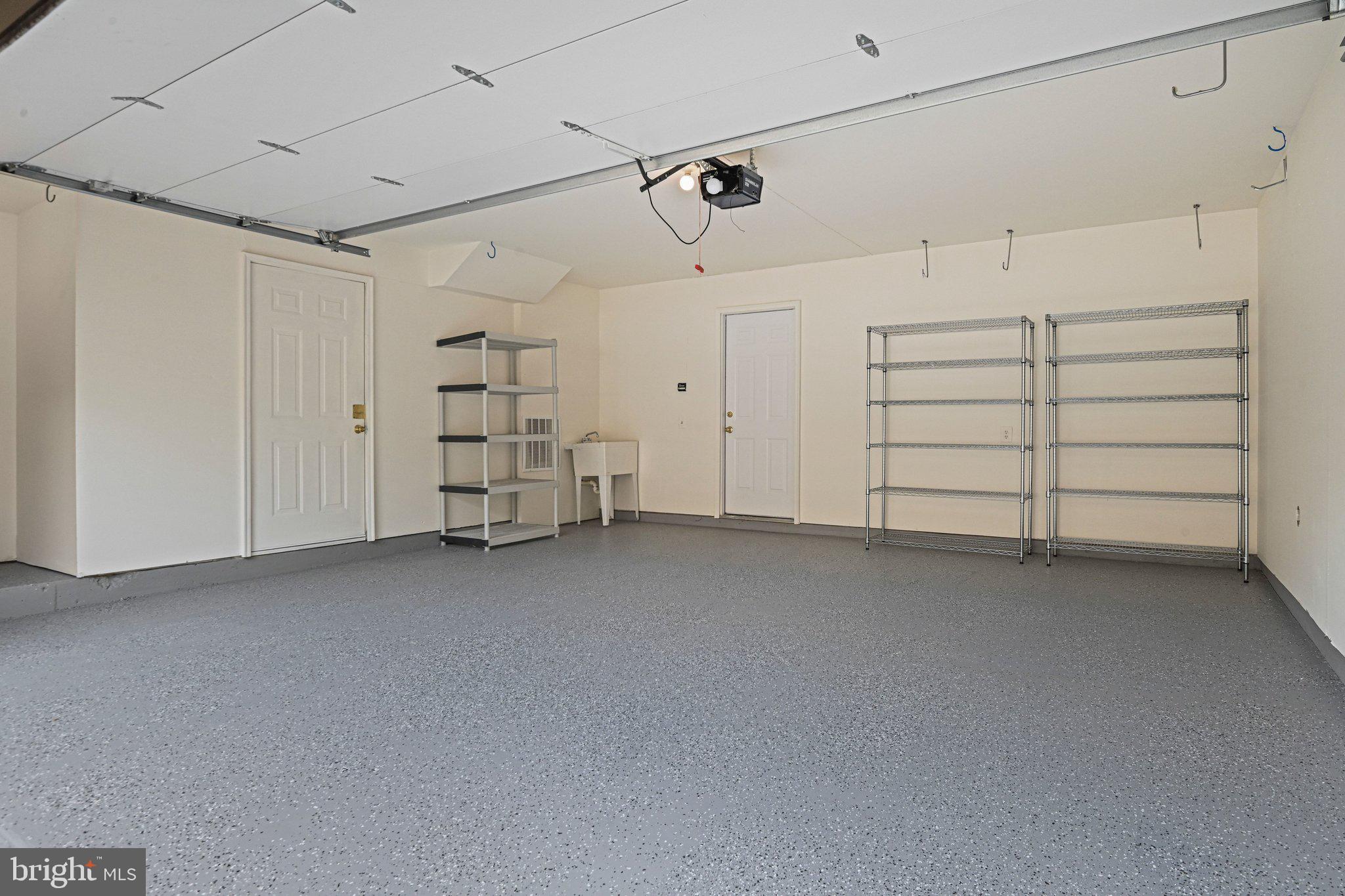 WEXFORD TOWNHOMES AT MCNAIR - Residential