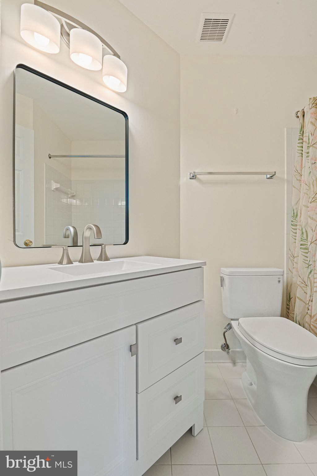 WEXFORD TOWNHOMES AT MCNAIR - Residential