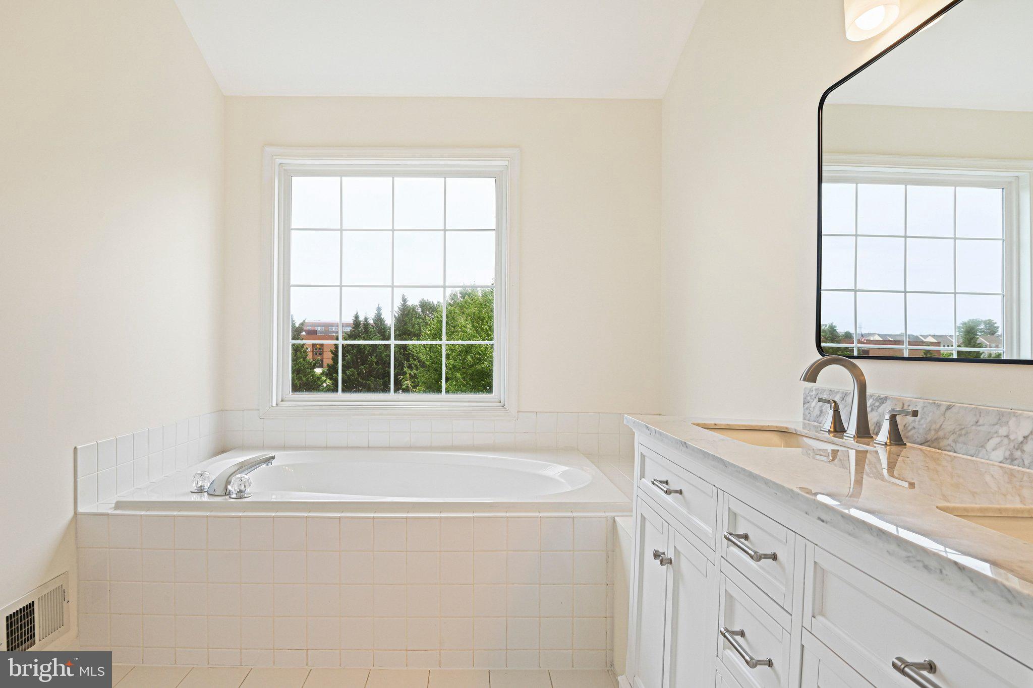 WEXFORD TOWNHOMES AT MCNAIR - Residential