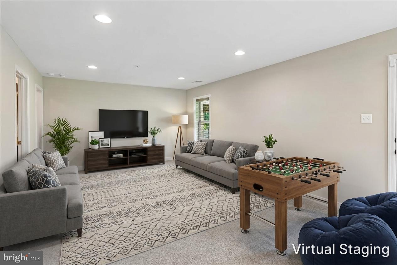 HUNT VALLEY OVERLOOK - Residential