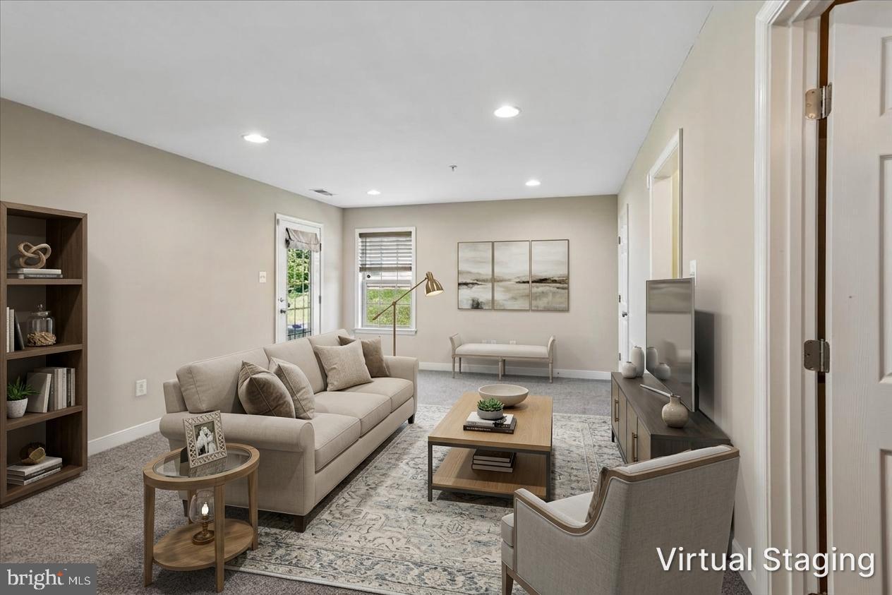 HUNT VALLEY OVERLOOK - Residential
