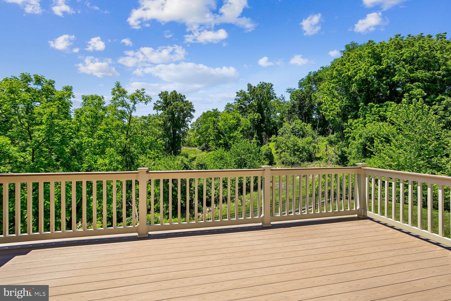 HUNT VALLEY OVERLOOK - Residential