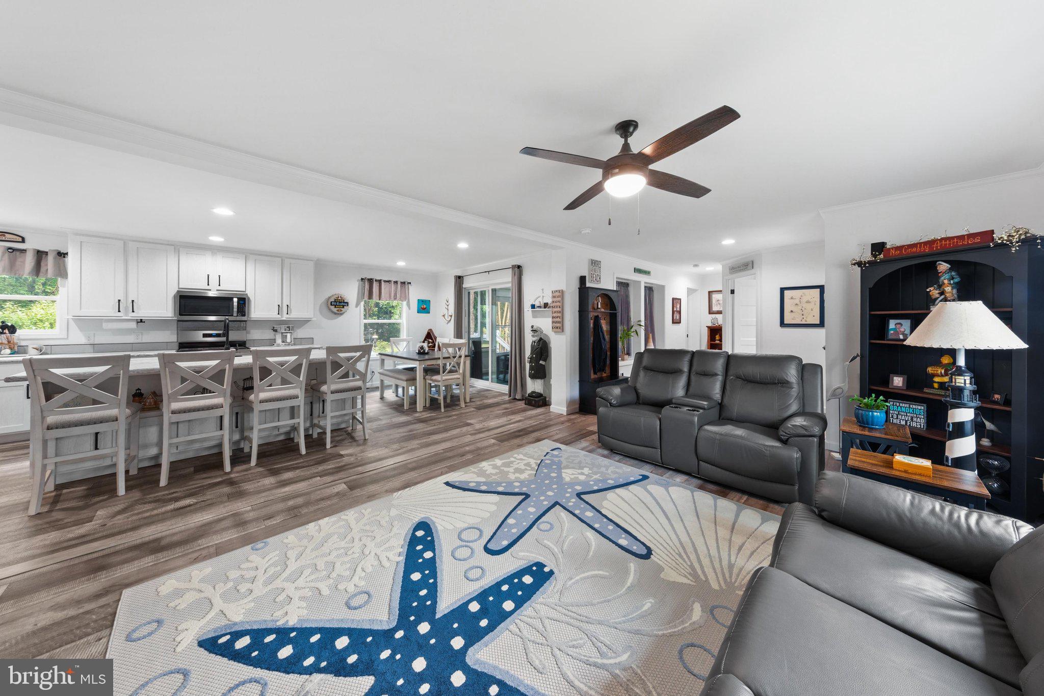 ANGOLA BEACH - Residential