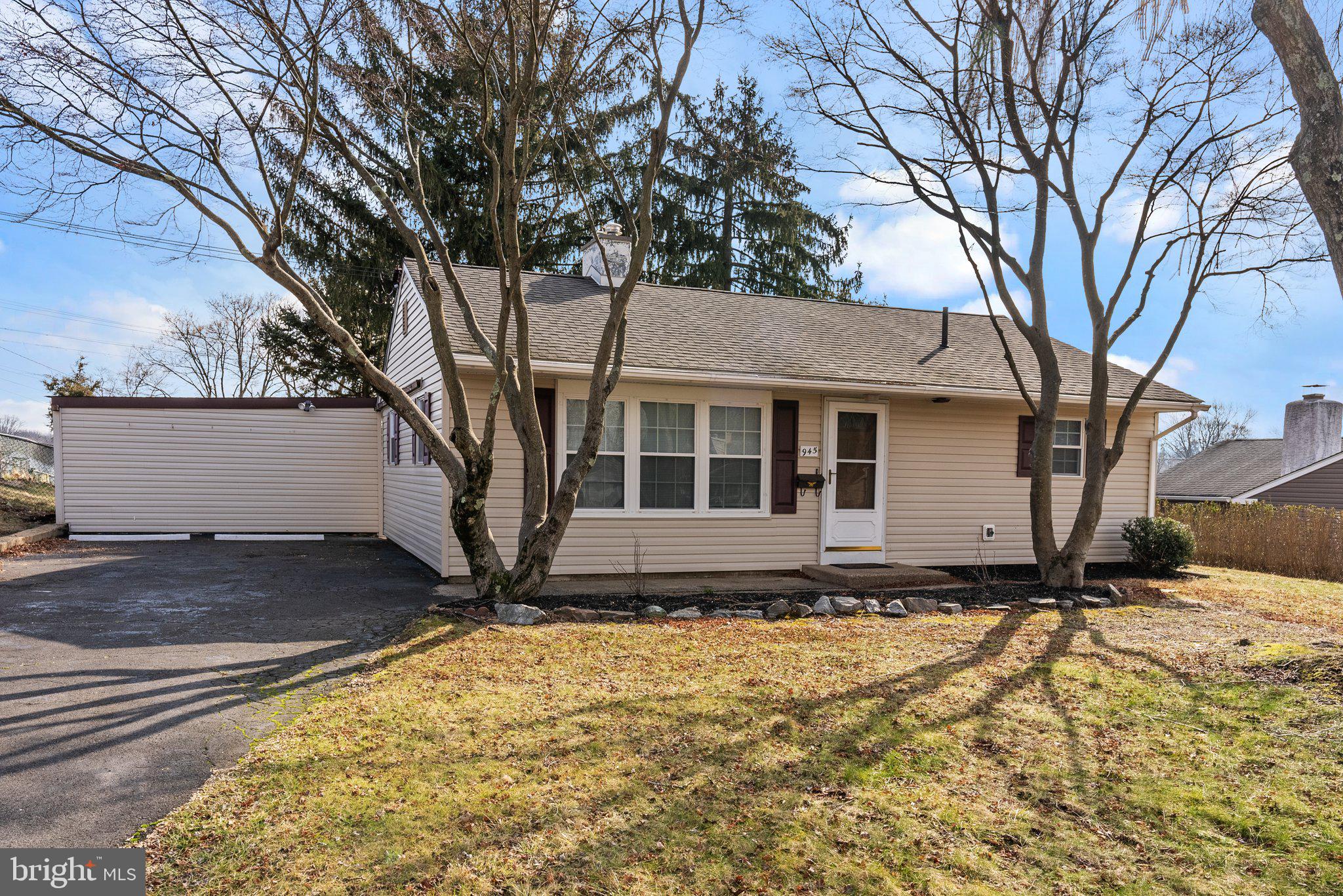 Move in condition rancher in the Willow Penn development; tucked away yet convenient to major routes!
3 bedroom and 1 full bathroom; new flooring and paint and updated bath; large storage shed and partially fenced yard; large driveway for offstreet parking