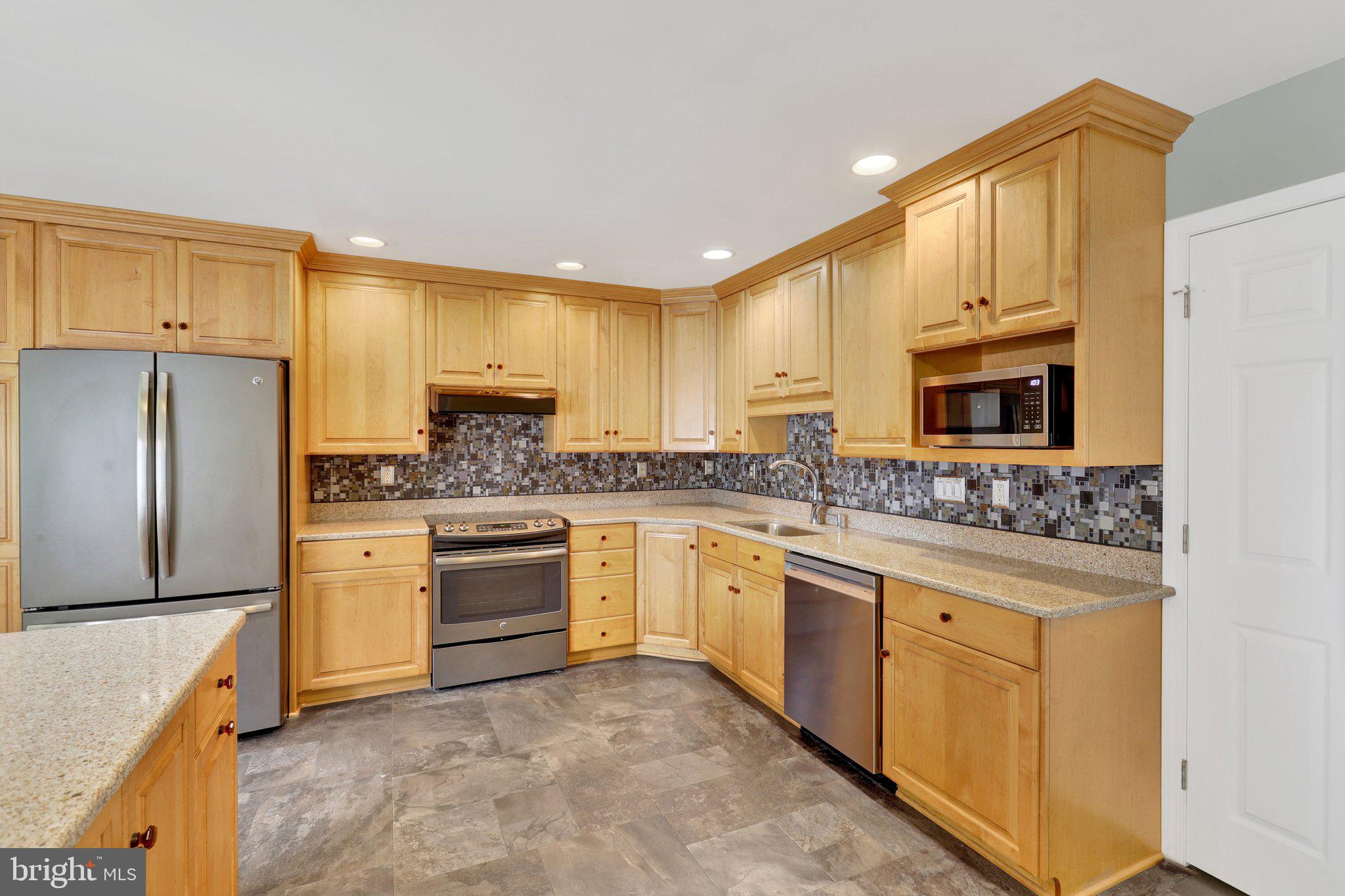 PENN NATIONAL GOLF COURSE COMMUNITY - Residential