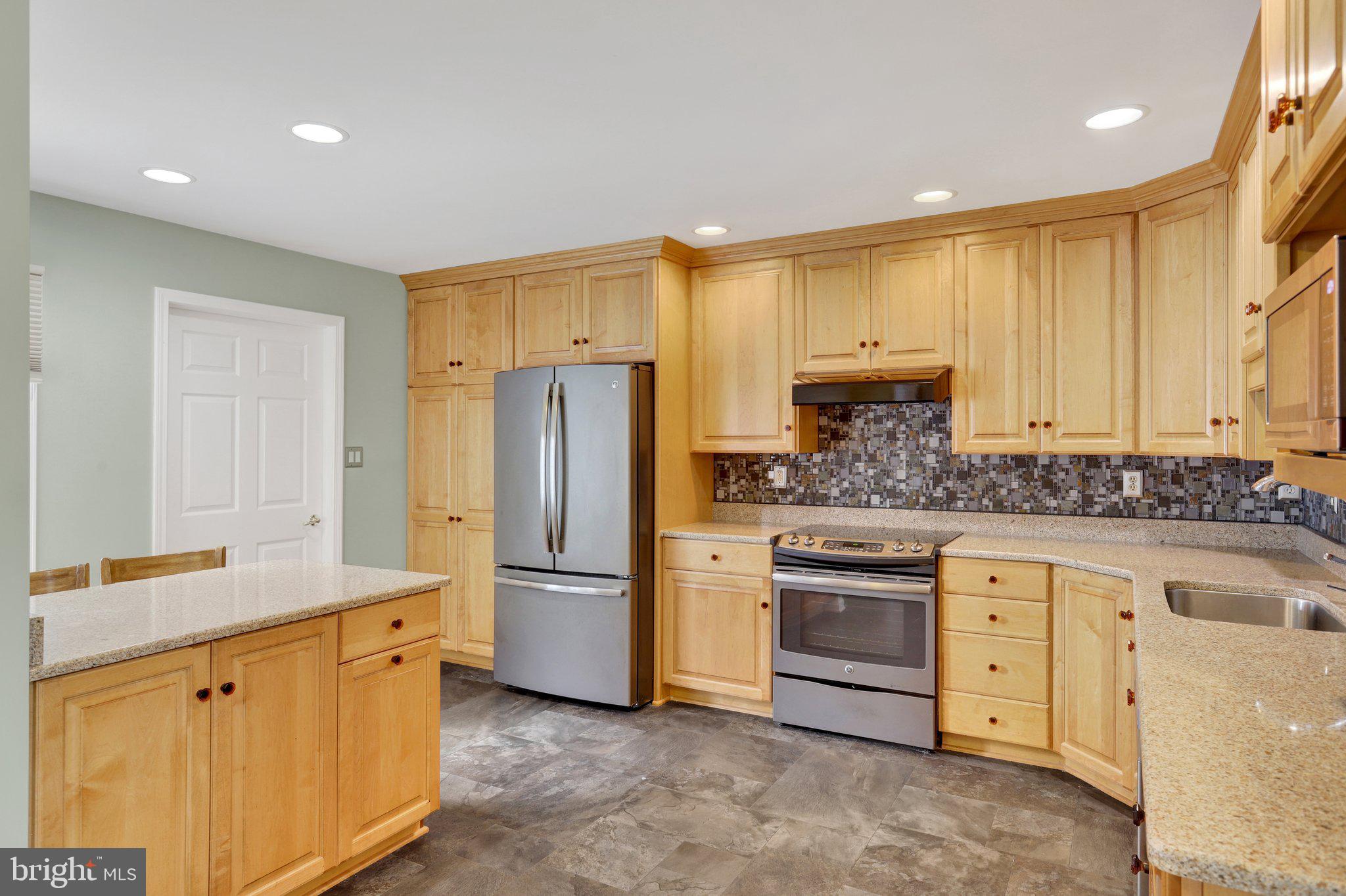 PENN NATIONAL GOLF COURSE COMMUNITY - Residential
