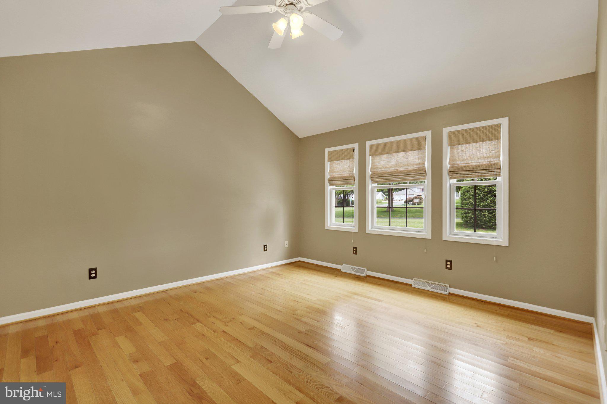 PENN NATIONAL GOLF COURSE COMMUNITY - Residential