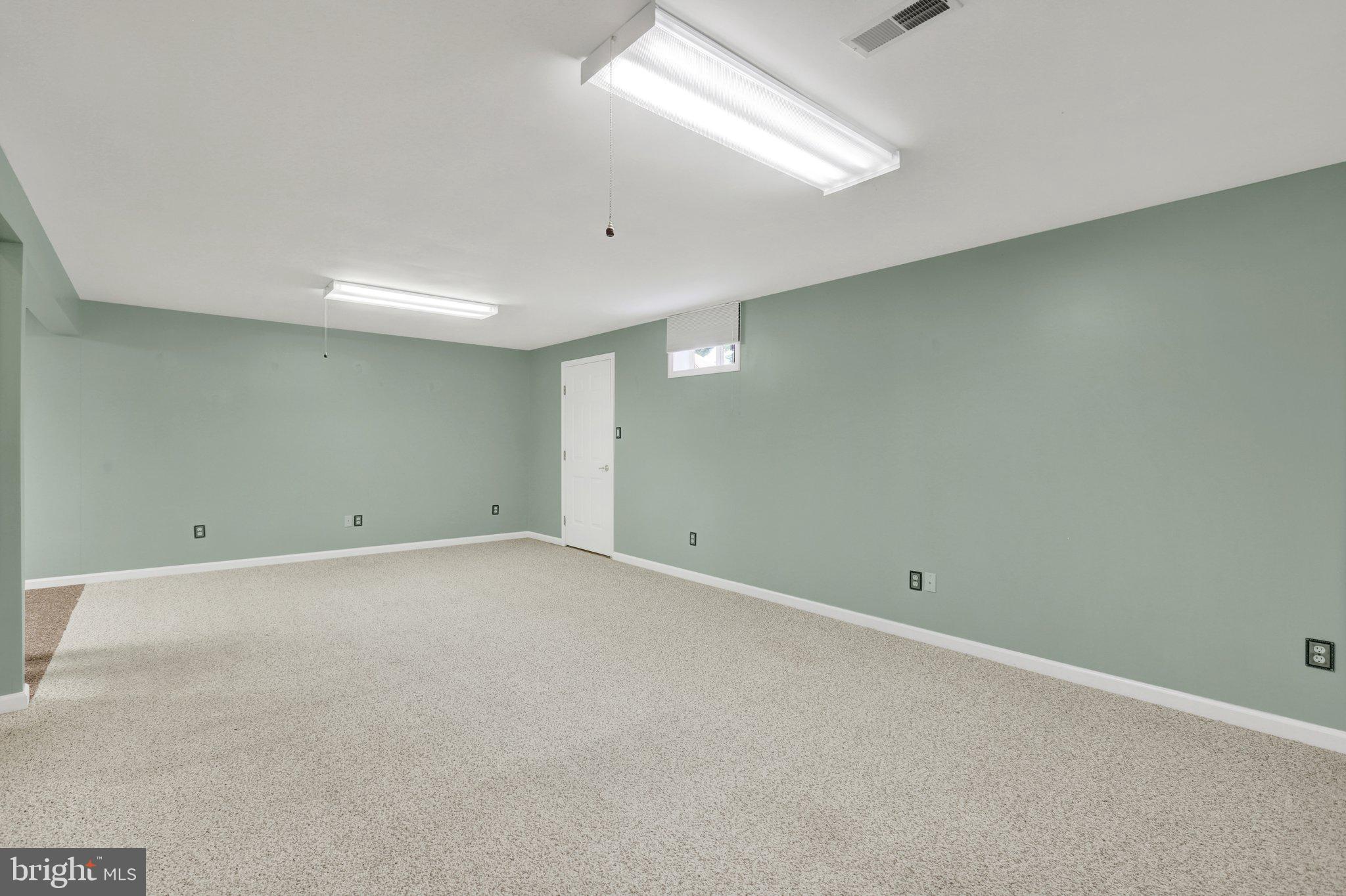 PENN NATIONAL GOLF COURSE COMMUNITY - Residential
